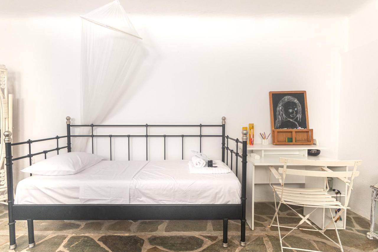 "Nirvana Seaside" By The Beach Nea Makri Exterior photo